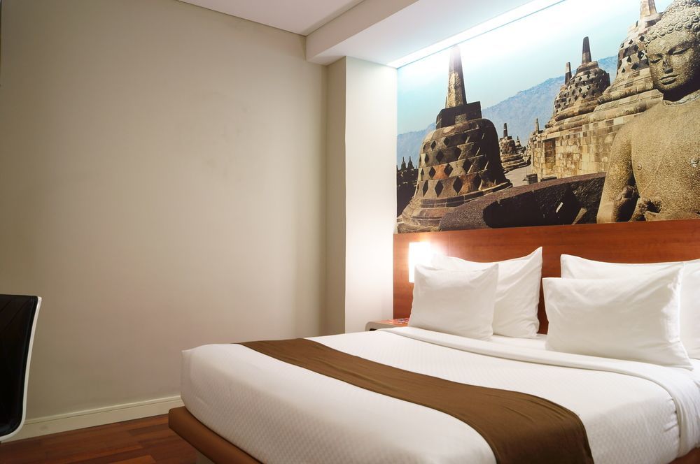 Citihub Hotel @Mayjend Sungkono, Surabaya Exterior foto